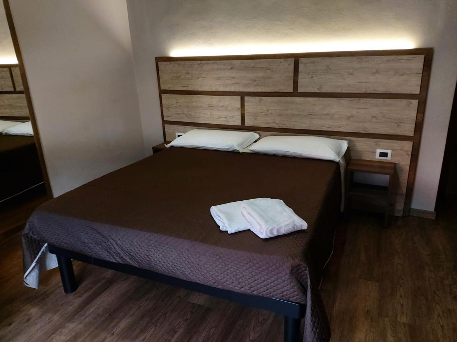 קמיליאטלו סילאנו Lo Sciatore Hotel & Restaurant מראה חיצוני תמונה